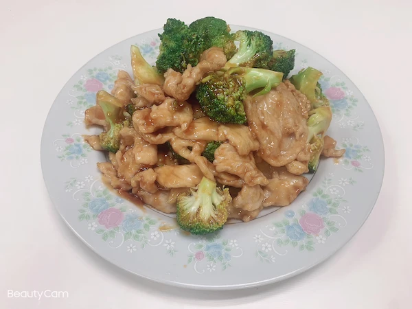 Chicken with Broccoli